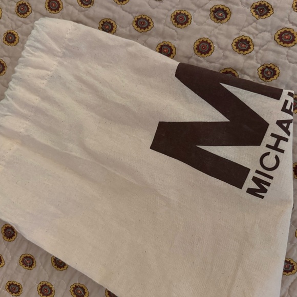 Michael Kors Hamilton Black Leather Shoulder Bag Dust Bag Included - Picture 6 of 16